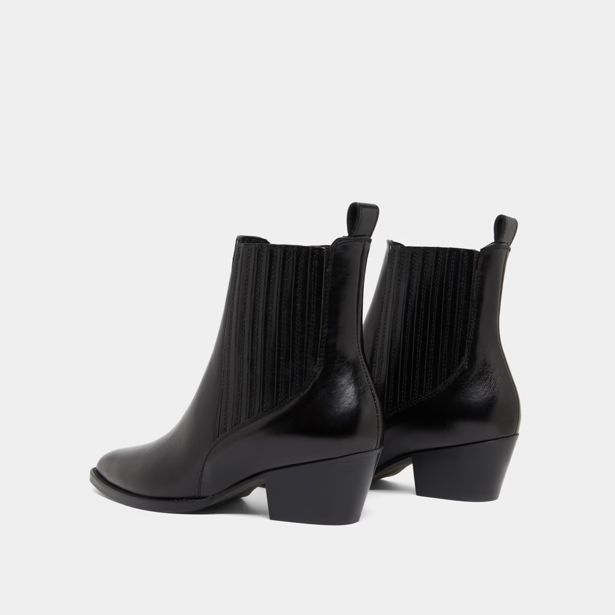 Boots à petits talons biseautés et élastiques
