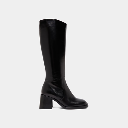 Bottes à talons épais et bouts carrés