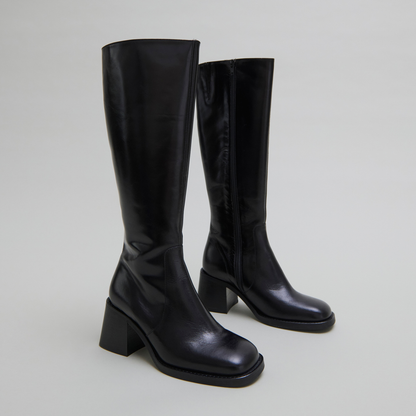 Bottes à talons épais et bouts carrés