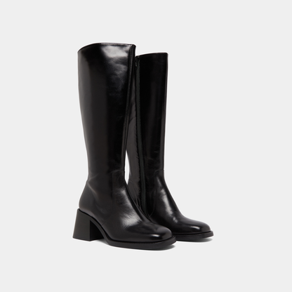 Bottes à talons épais et bouts carrés