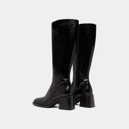Bottes à talons épais et bouts carrés